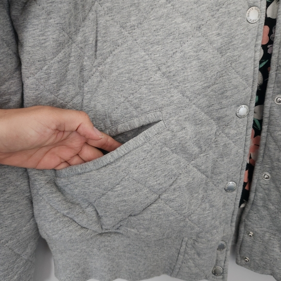 Roots Gray Quilted Jacket with Patches XL fits like a Medium - Picture 4 of 13